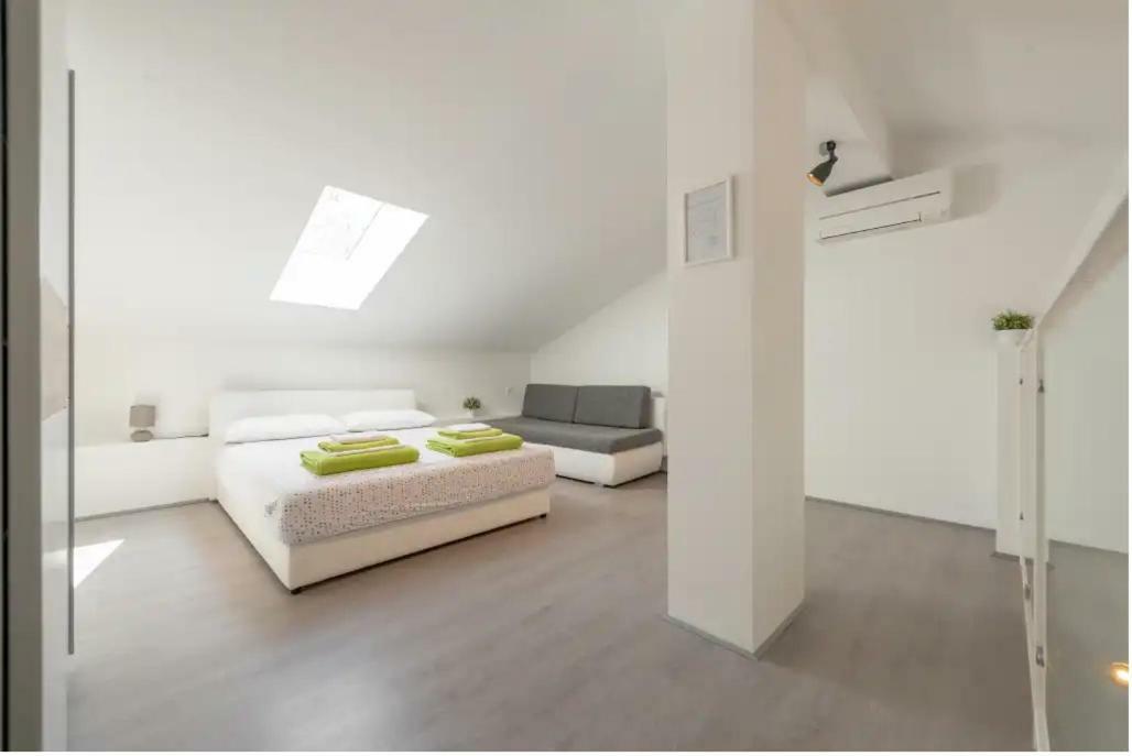 Apartments Mimac Omis Luaran gambar