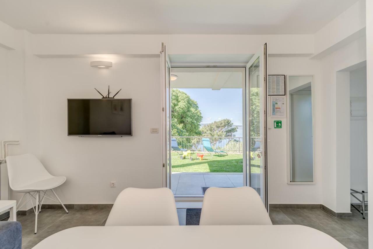 Apartments Mimac Omis Luaran gambar