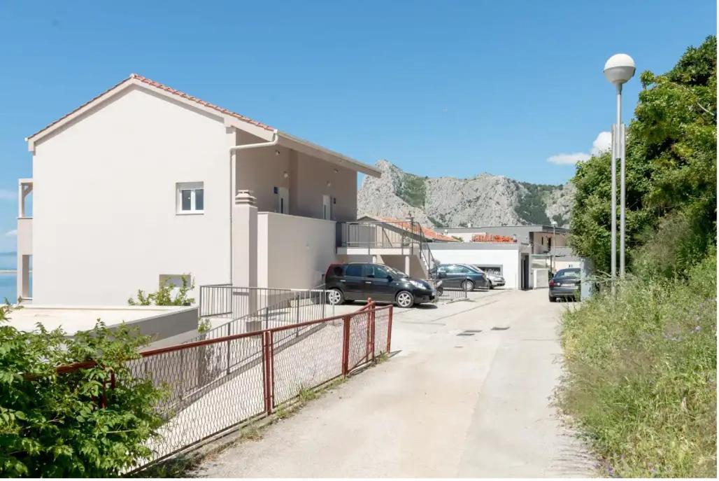 Apartments Mimac Omis Luaran gambar